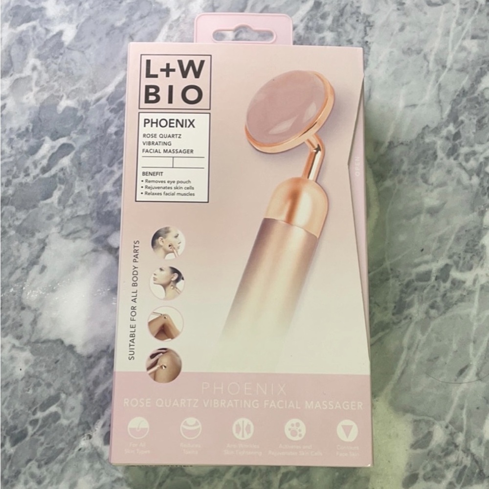 New Luxe and Willow L+W Bio‎ Rose Quartz Vibrating Facial Massager